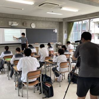 【特色教育】GSコース「平和学」授業をアメリカPBS TVが取材