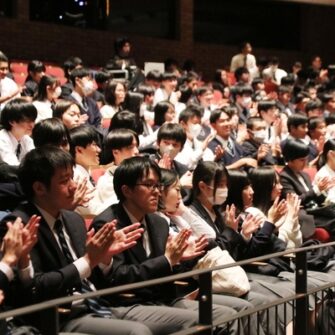 【行　事】芸術鑑賞会 ～「EDDIE（エディ）」を観劇しました！