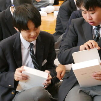 【ICT教育】新入生にiPadを配付しました！