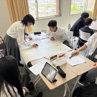 【特色教育】(高校1年GBコース)広島国際大学で探究活動のワークショップを体験！