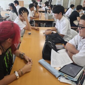 【国際交流】世界各国から19名の中学生が来校！～海外在住生との国際交流・学校生活体験を実施しました～